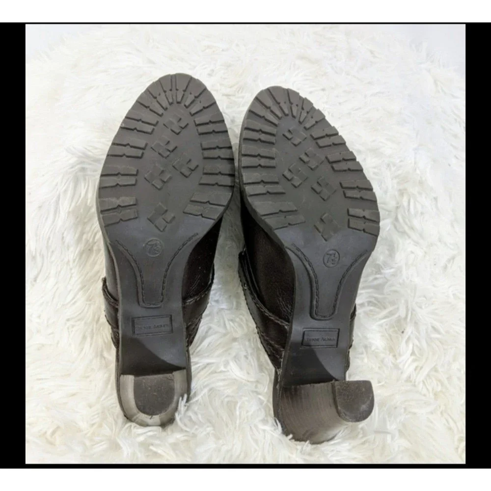 Womens Mule Heel Etienne Aigner Shoe Leather Open Clog Chunky Heel Size 7 1/2 - Picture 5 of 6